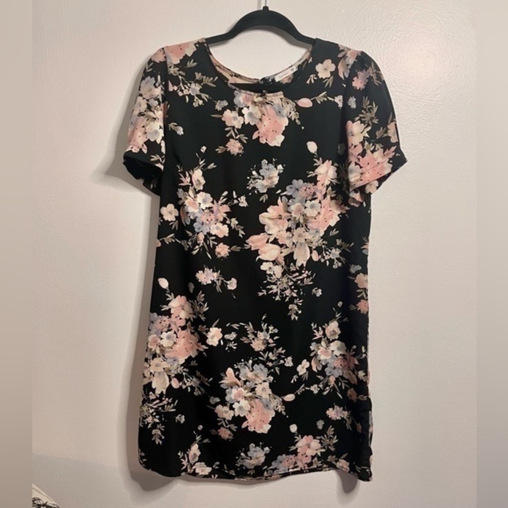 SOPRANO Women’s Black Floral Print Shift Dress - Size Large